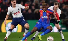 爱游戏入口-精彩足球对决中球队攻防转换快速有效