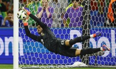 爱游戏娱乐-曼城主场胜波尔图，成功晋级淘汰赛