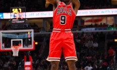 爱游戏培训-关于安东尼奥-布莱克尼在CBA比赛中再次表现出色，领军球队获得胜利的信息