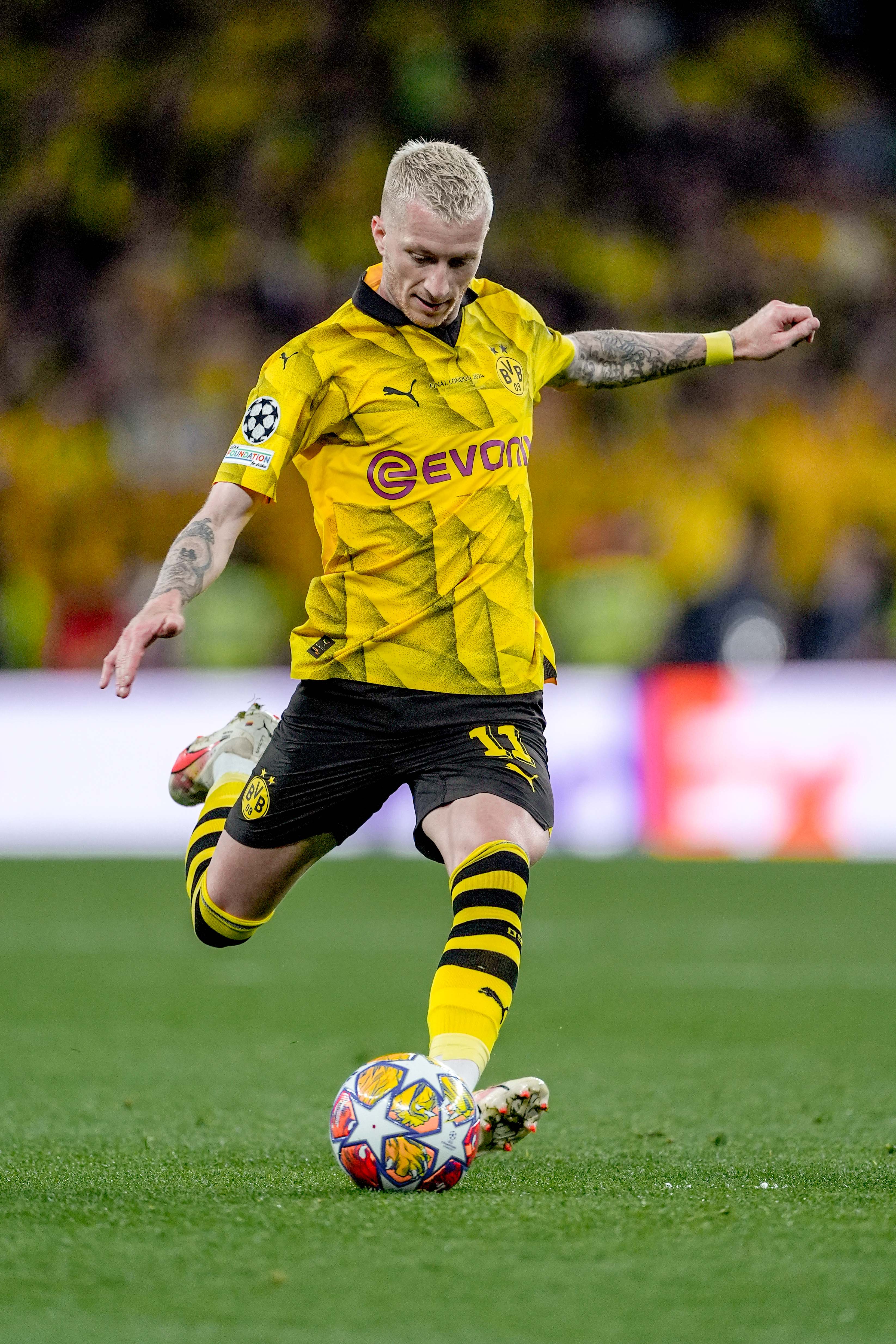 五彩缤纷!全新一场足球对决即将轰动世界的简单介绍 五彩缤纷!全新一场足球对决即将轰动世界的简单介绍