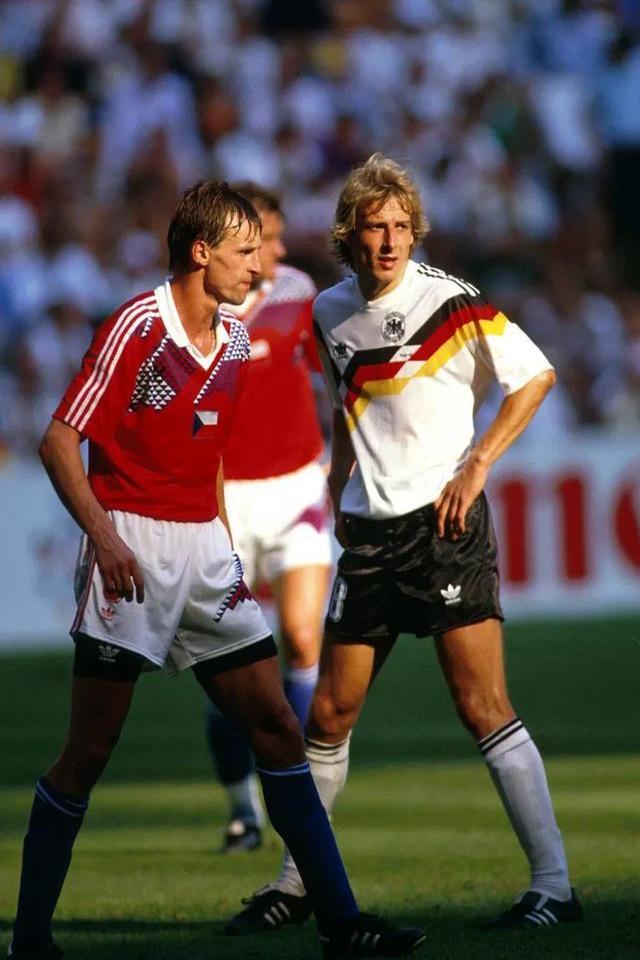 斯洛伐克队夺得胜利,晋级欧洲杯资格赛 斯洛伐克队夺得胜利,晋级欧洲杯资格赛