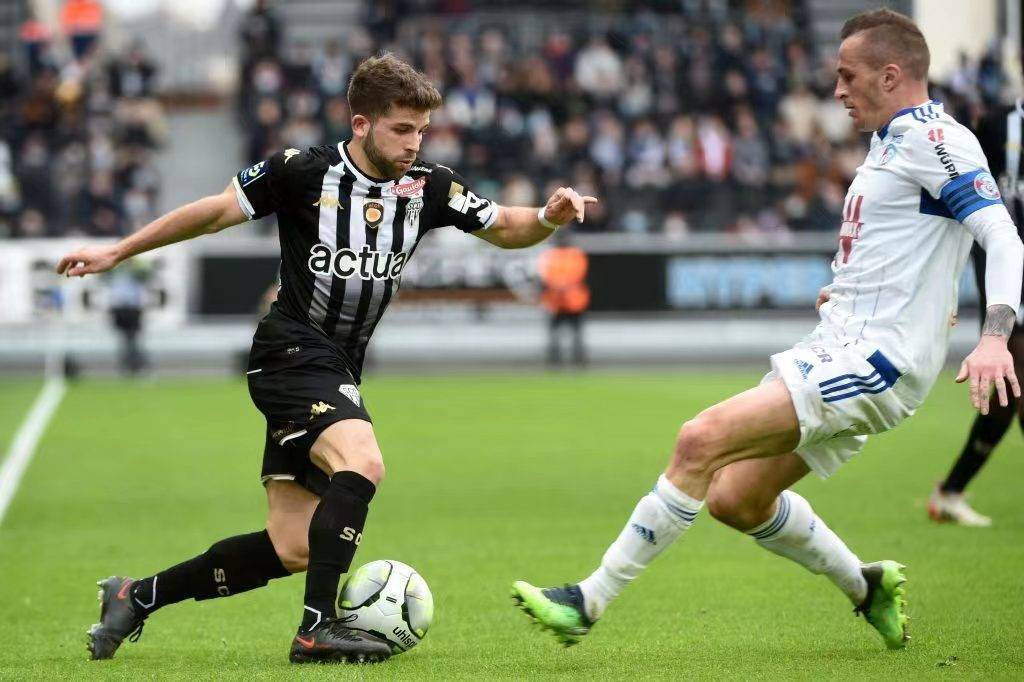 摩纳哥主场逼平昂热，主场不失分底气的简单介绍