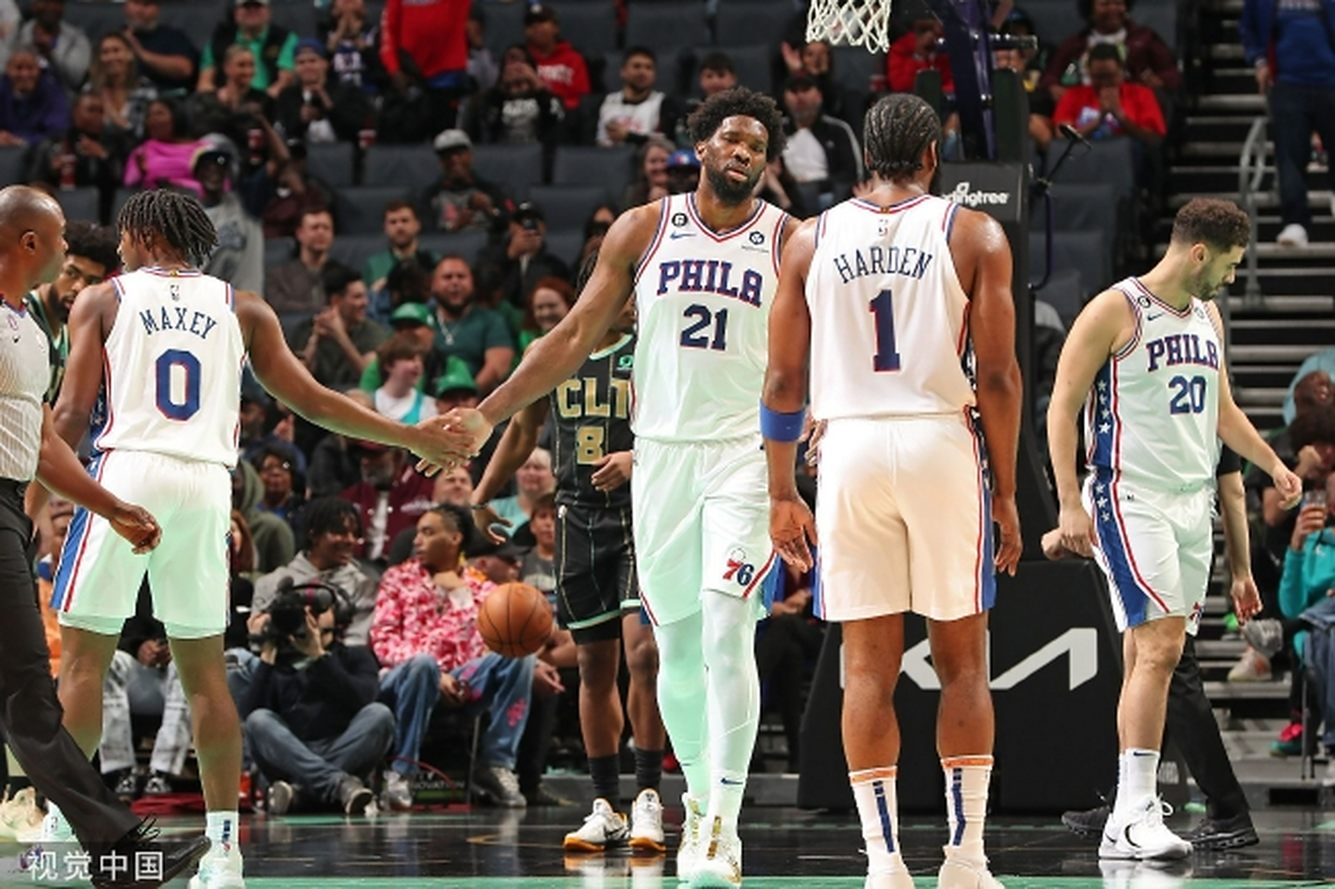 欧洲篮球队大胜对手，实现三连胜的简单介绍