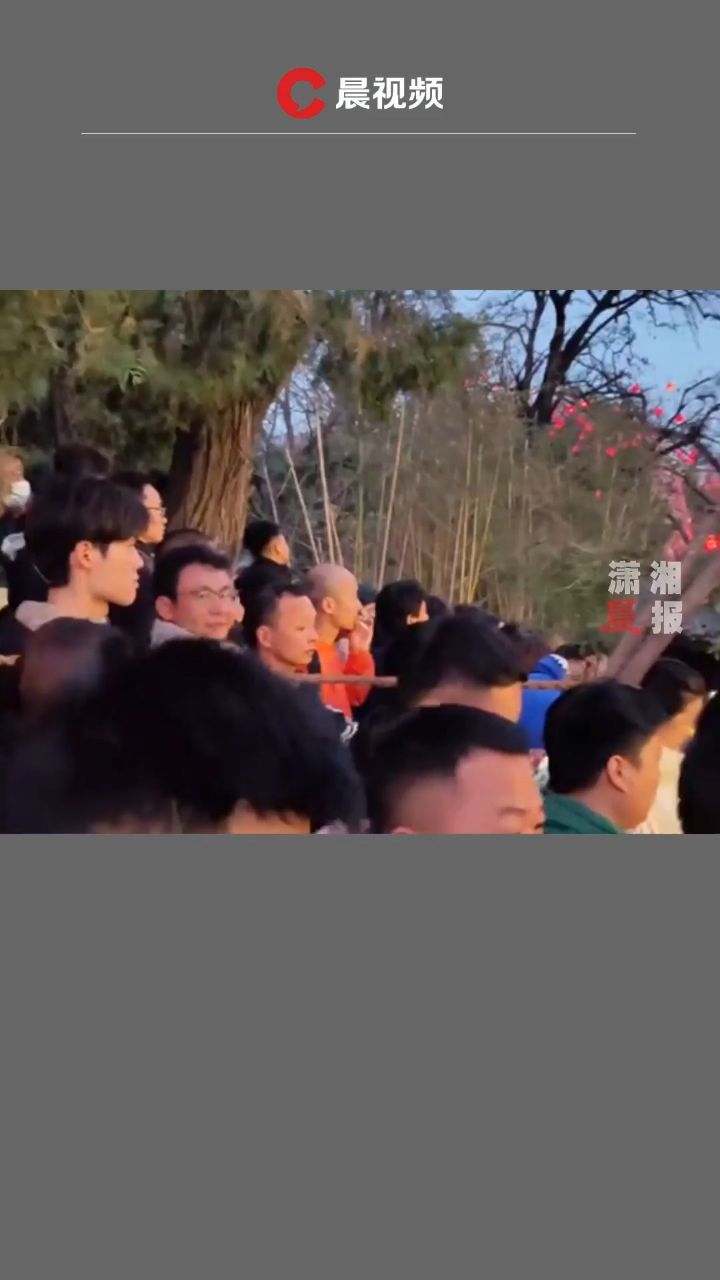 球赛争议传言广泛话题热度不减