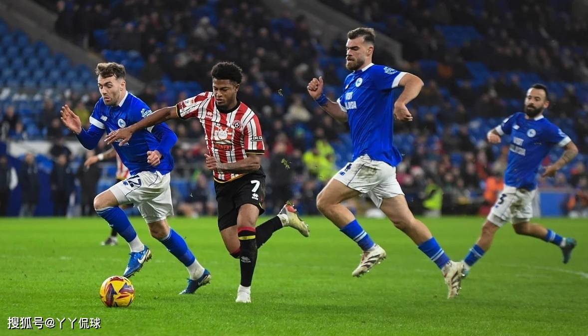 关于卡迪夫城后防稳固，零封对手保持不败的信息