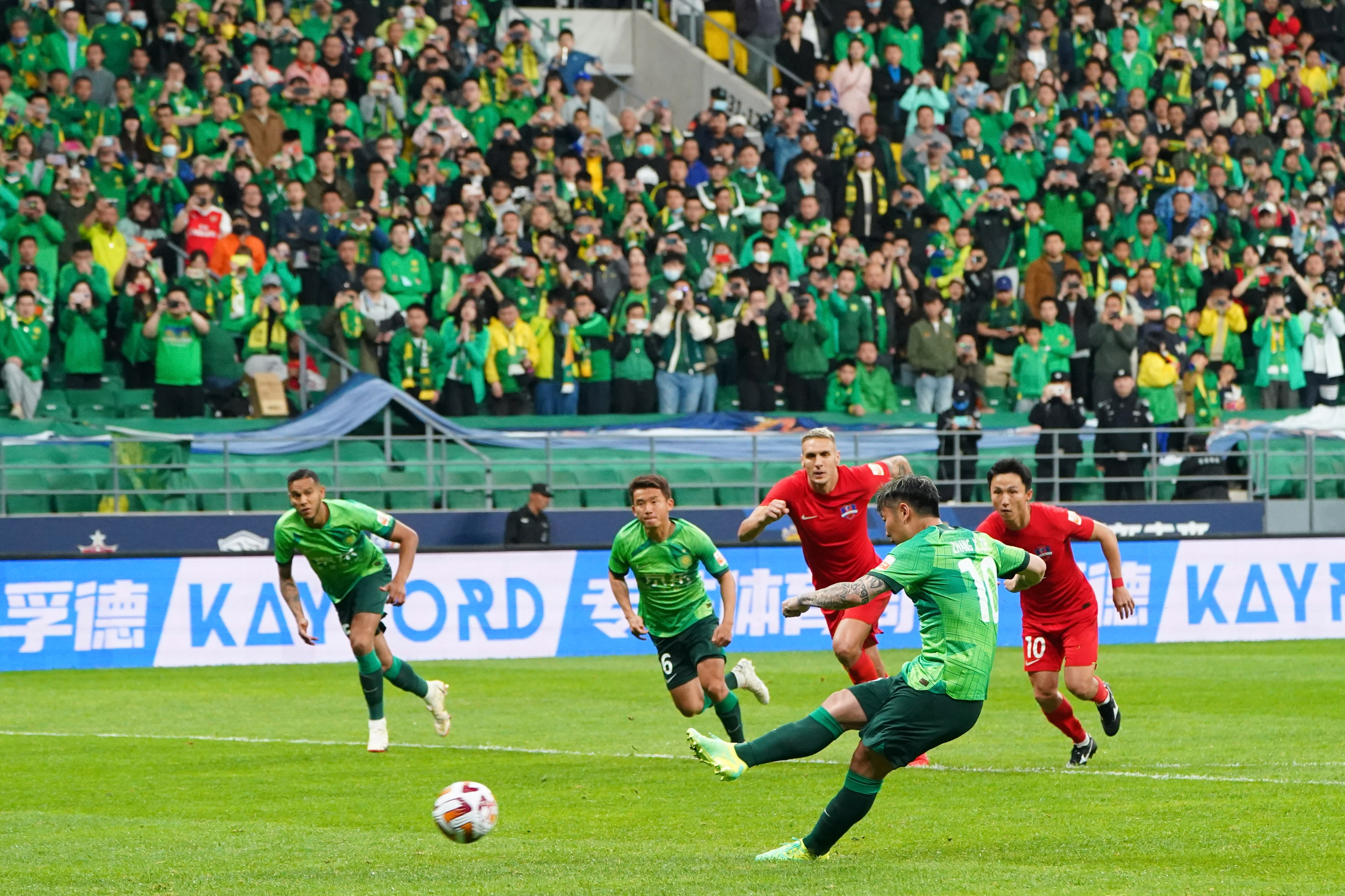 包含北京中赫国安备战华夏幸福，双方实力对比备受关注！的词条