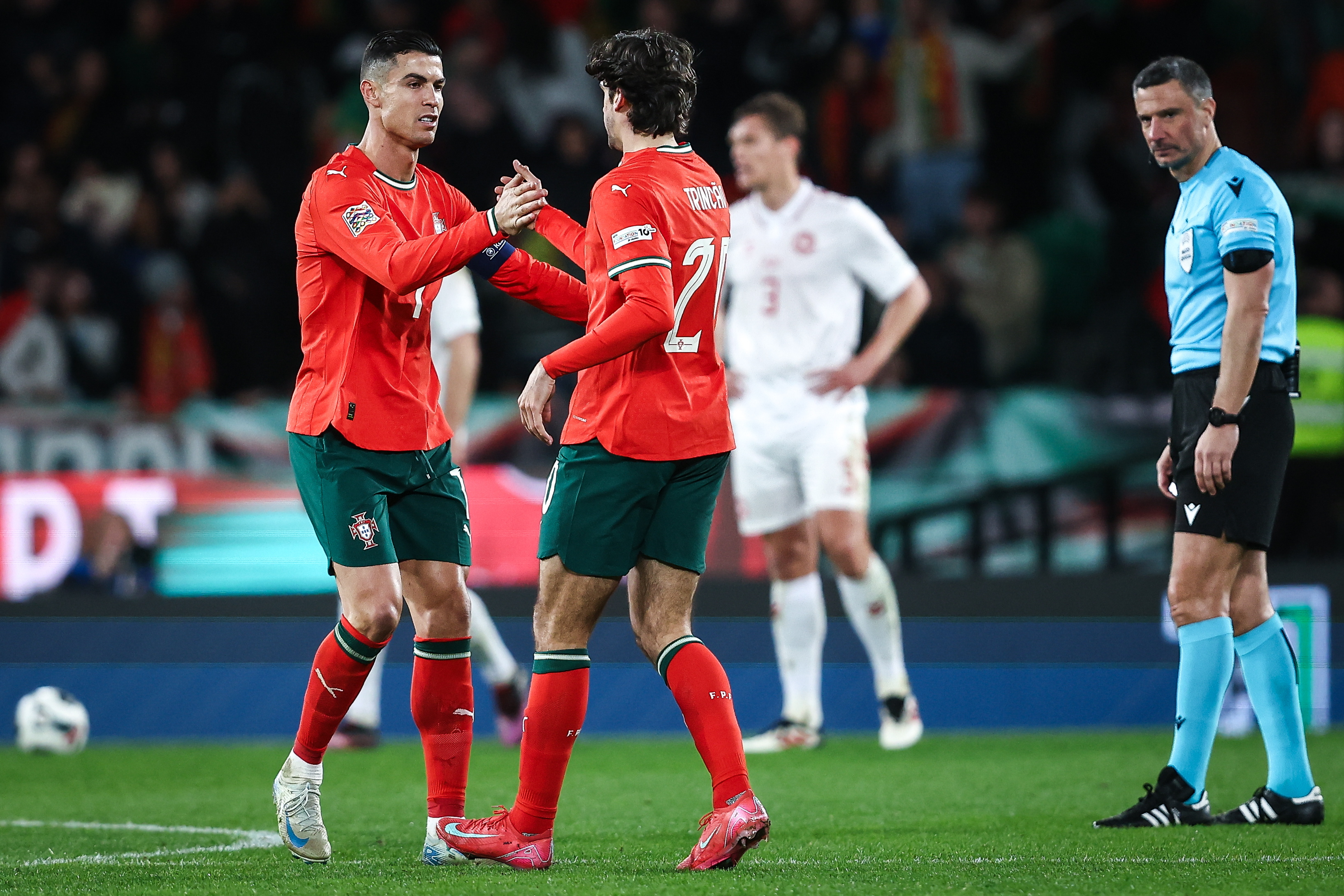 葡萄牙对决瑞典，角逐国际足球获胜