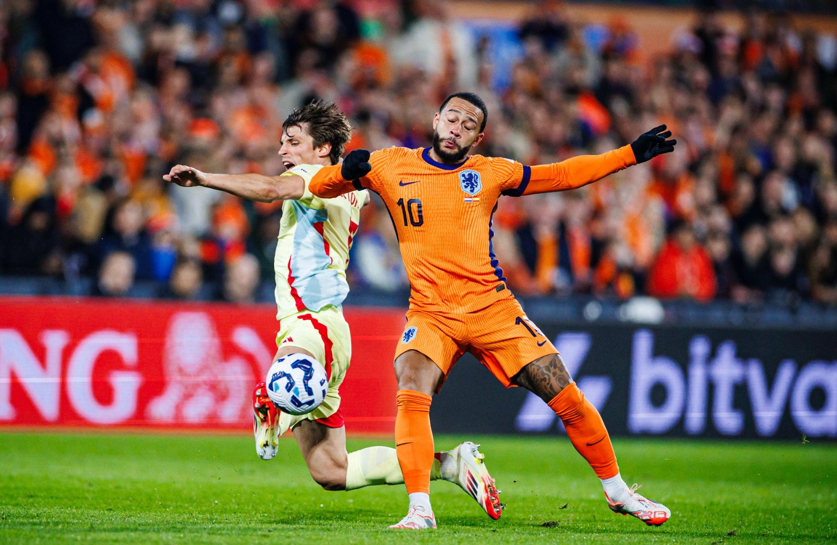 意大利队在欧洲杯预选赛中击败西班牙