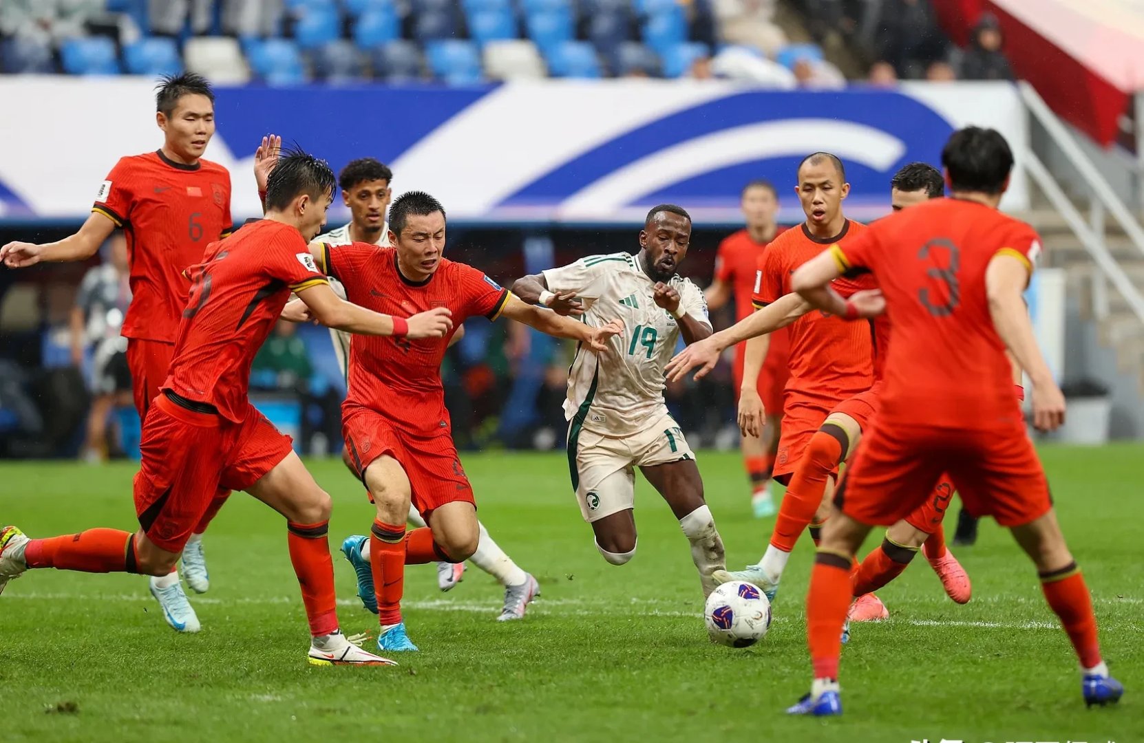 关于沙特阿拉伯国家队在本赛季表现抢眼的信息