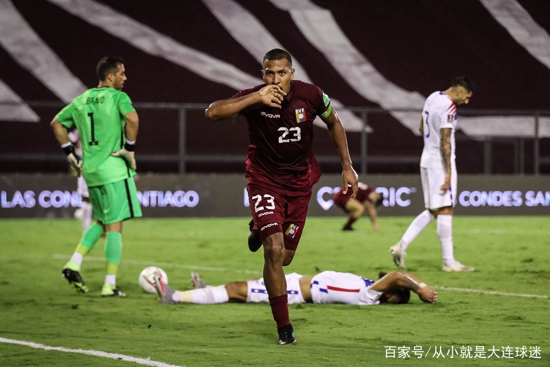 关于战术调整让球队反击，成功破门得分的信息