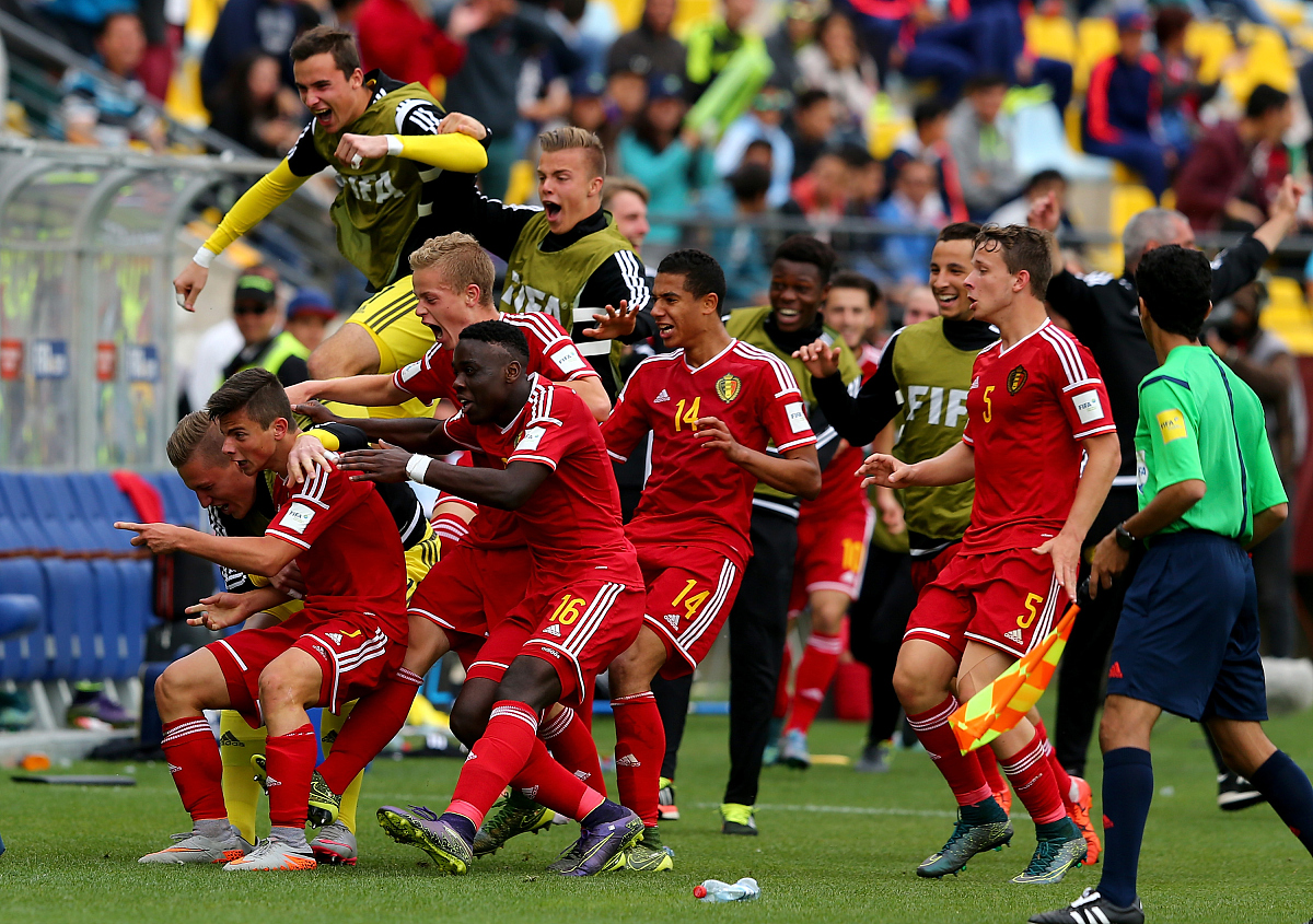 关于西亚球队遭遇挑战，欧洲球队表现出色的信息