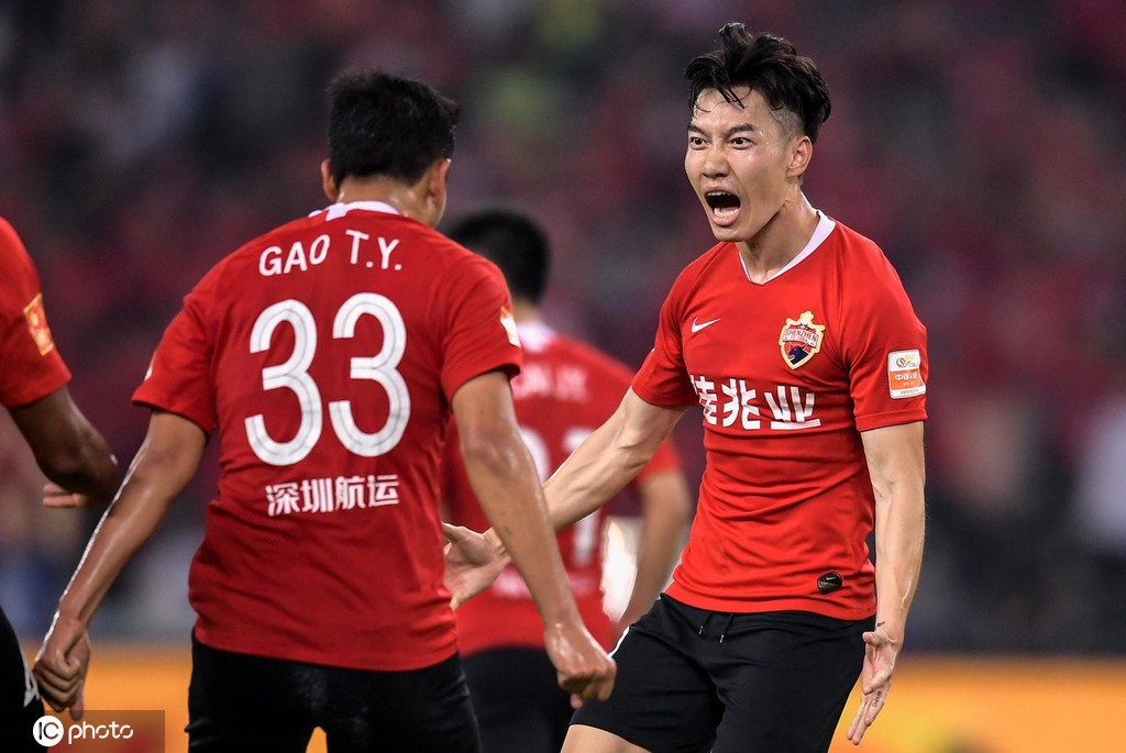 河南嵩山龙主场大胜深圳佳兆业，喜获胜利的简单介绍