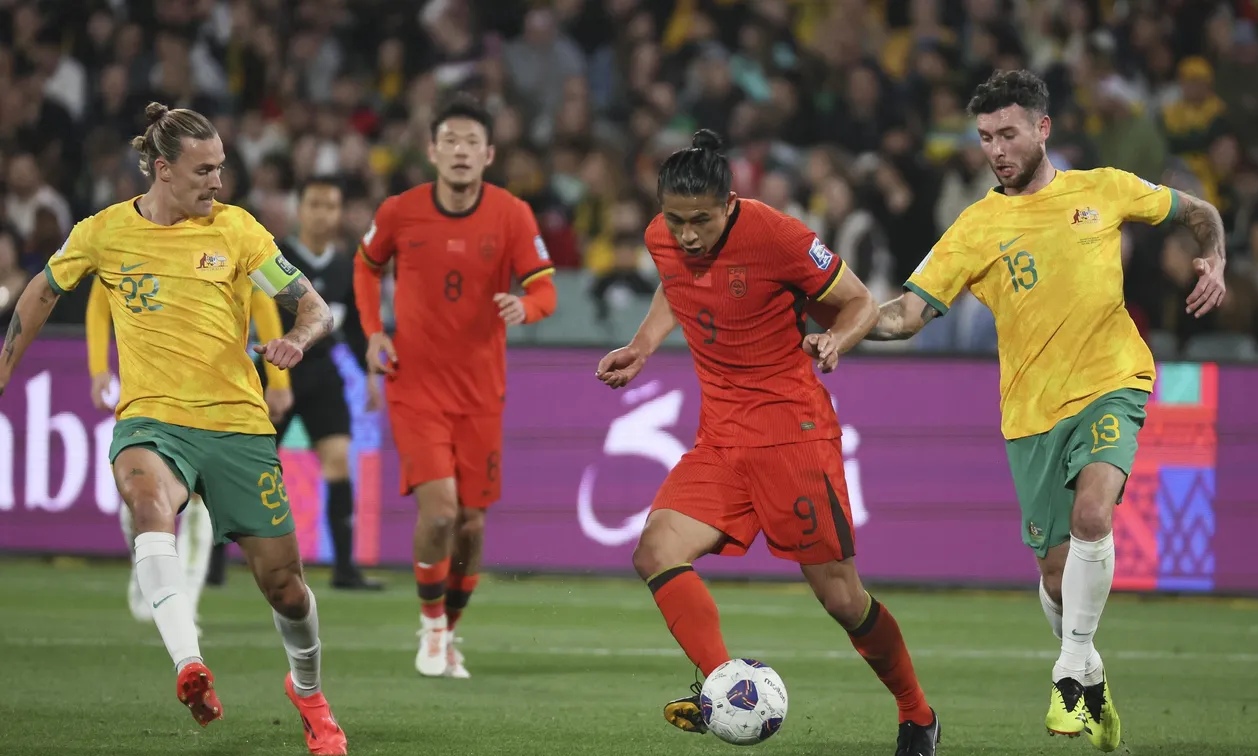 澳大利亚球员在世界杯预选赛中全力以赴 澳大利亚球员在世界杯预选赛中全力以赴