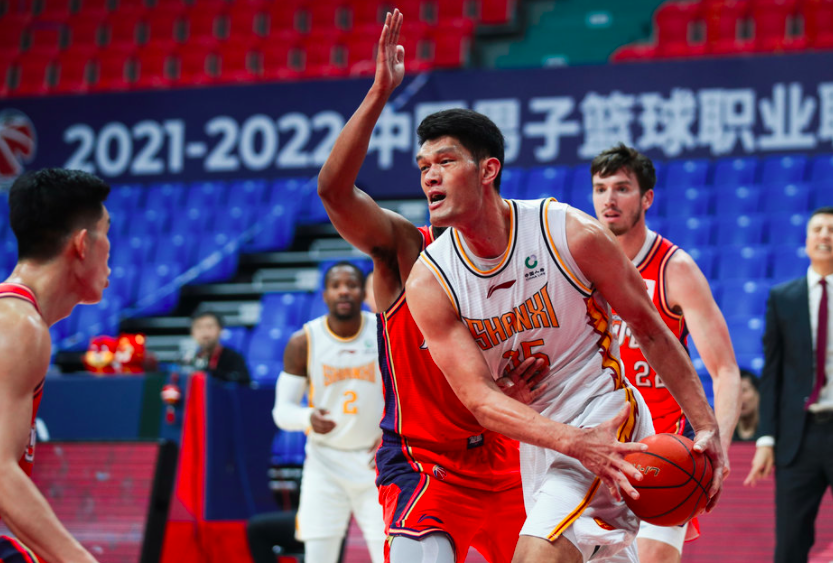 关于湖南男篮击败山西，实现三连胜的信息